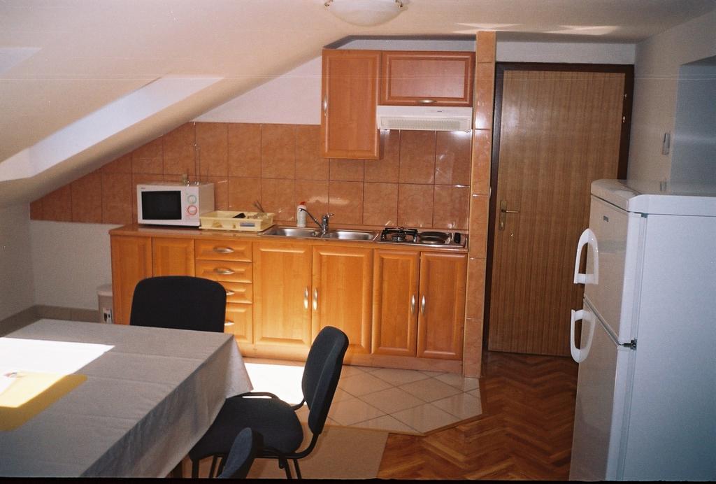 Apartments Lalic Βόντιτσε Δωμάτιο φωτογραφία